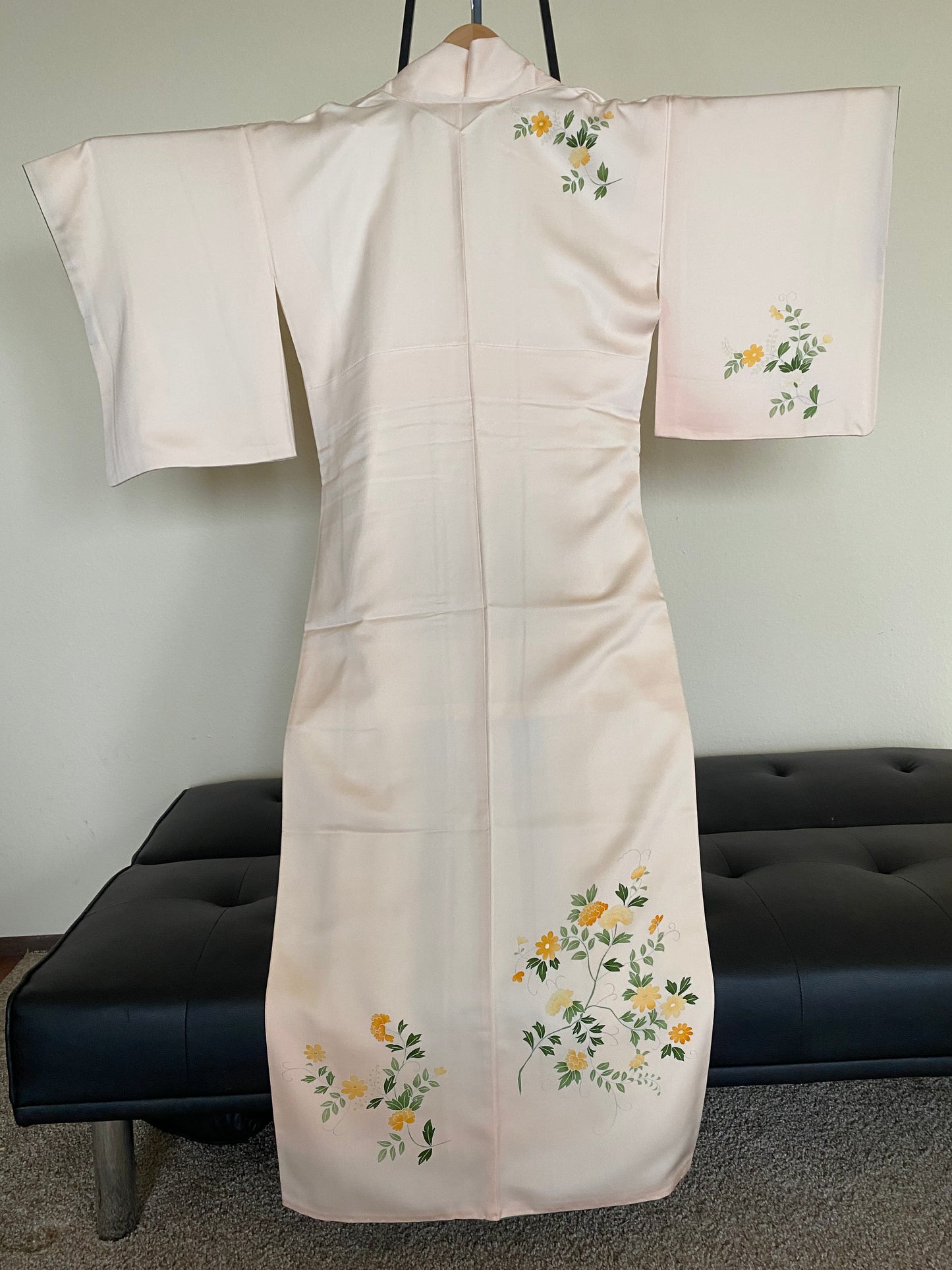 Vintage 100% Silk Kimono – Pink & Teal Floral