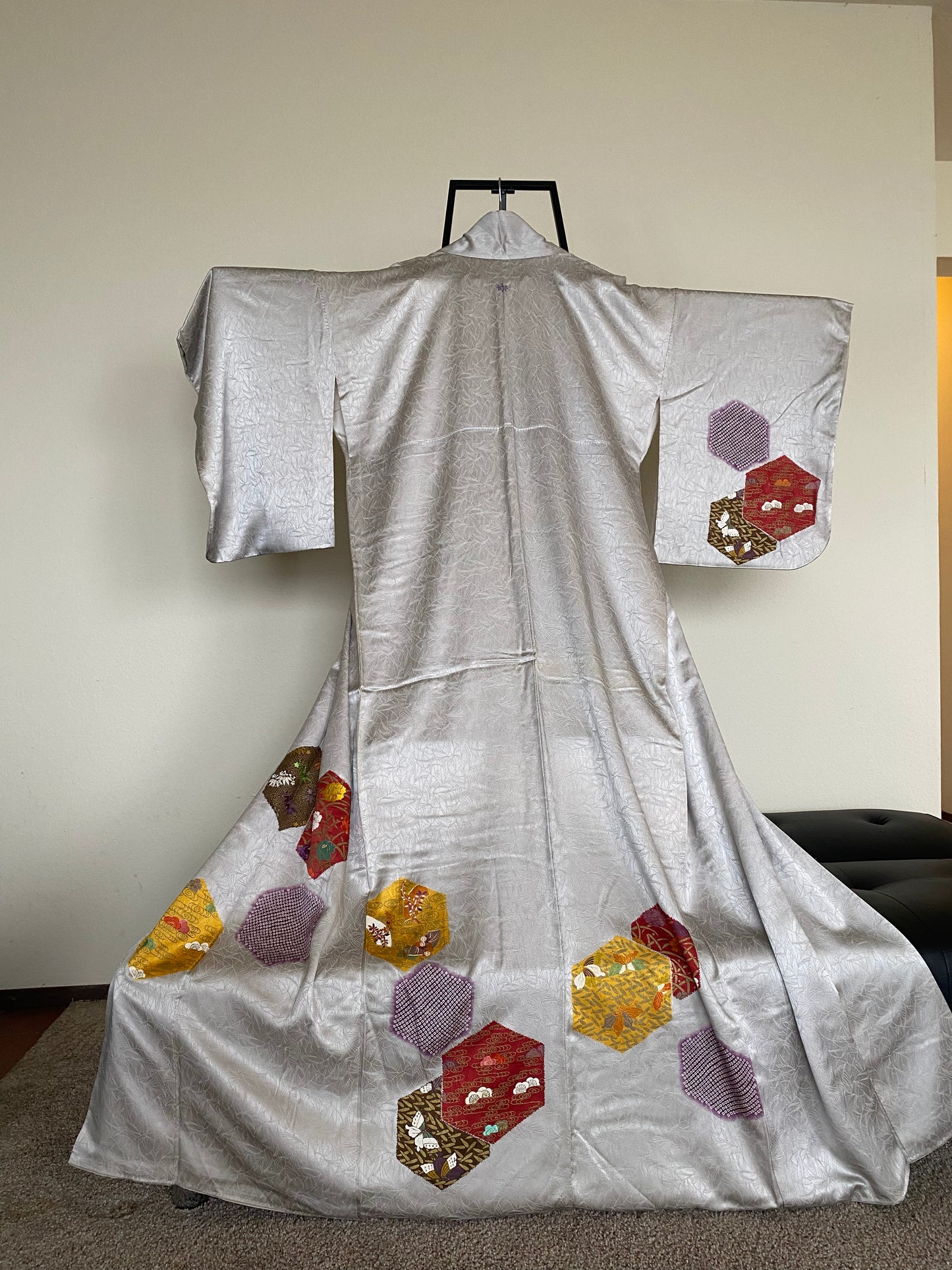 Vintage 100% Silk Kimono – Silver with Colorful Hexagon Motifs