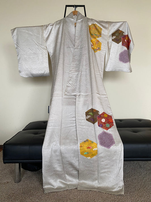 Vintage 100% Silk Kimono – Silver with Colorful Hexagon Motifs