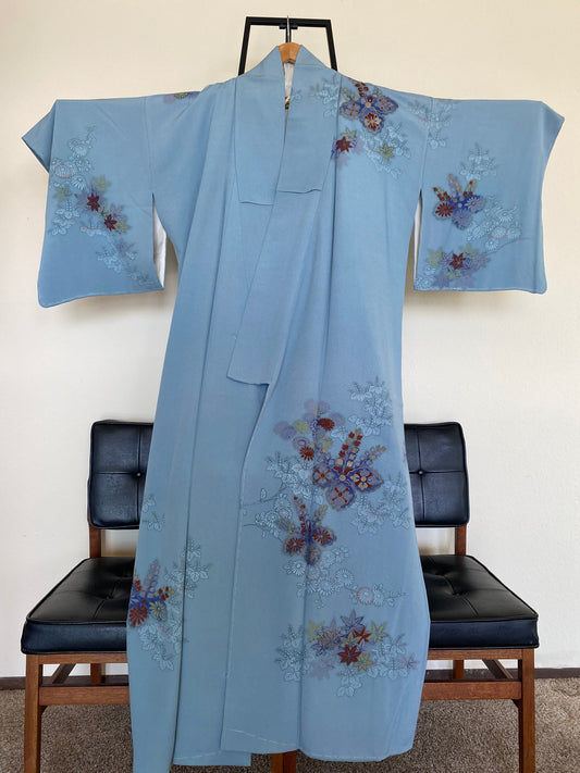 Vintage 100% Silk Kimono – Dusty Blue with Embroidered Florals