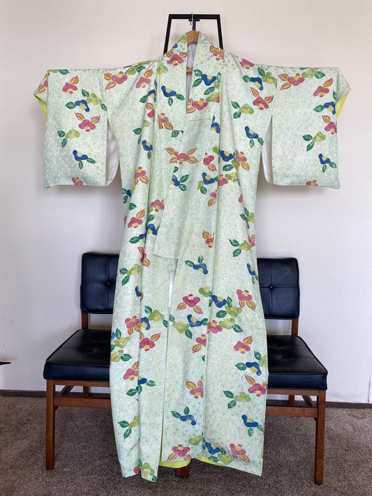 Vintage Light Green Kimono with Playful Floral Motif